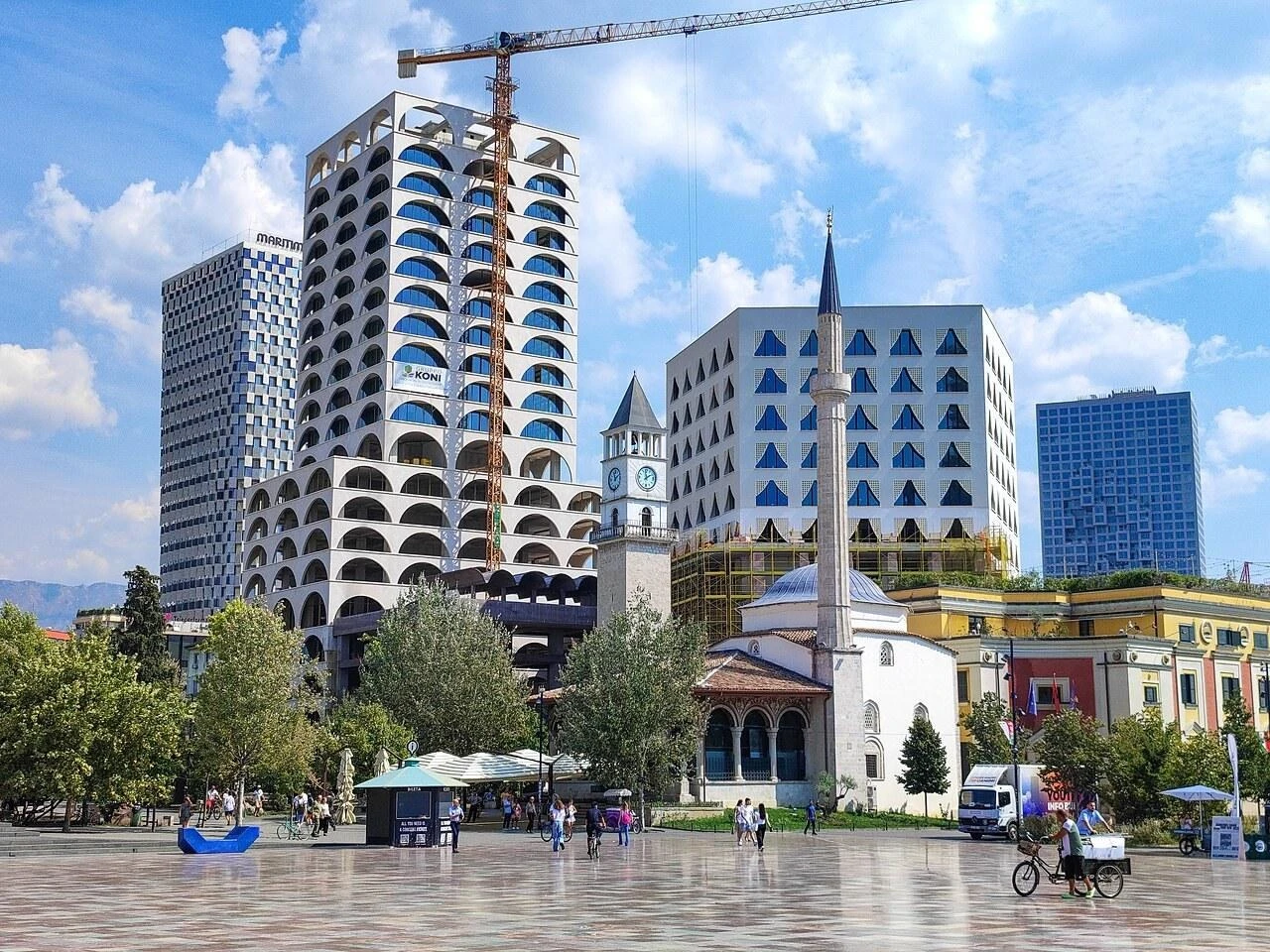 Skanderbeg Square